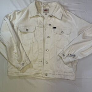 Wrangler Girlfriend Women's White Denim Jean Jacket. Size Medium